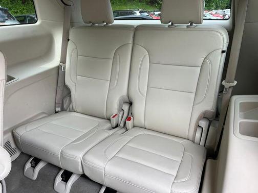 Summit White 2023 GMC Acadia Denali