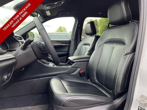 Bright White Clearcoat 2024 Jeep Grand Cherokee Limited