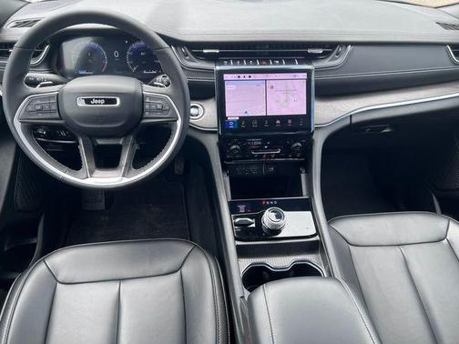 Bright White Clearcoat 2024 Jeep Grand Cherokee Limited