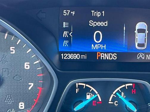 Lightning Blue Metallic 2018 Ford Escape SE