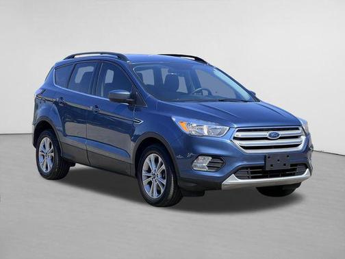 Lightning Blue Metallic 2018 Ford Escape SE