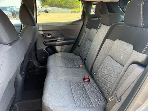 Gun Metallic 2026 Nissan Kicks SV