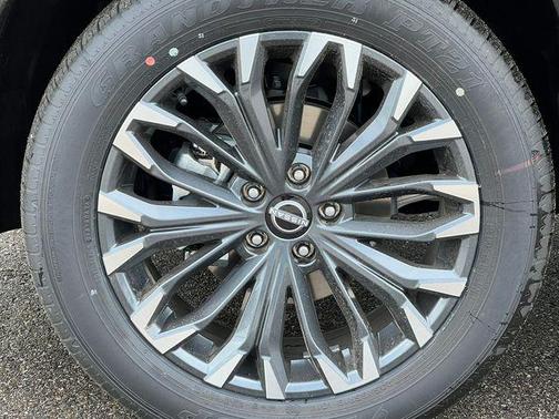 Scarlet Ember Tintcoat 2026 Nissan Rogue Platinum