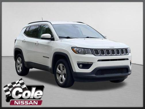 White Clearcoat 2018 Jeep Compass Latitude