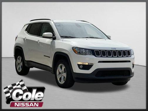 White Clearcoat 2018 Jeep Compass Latitude