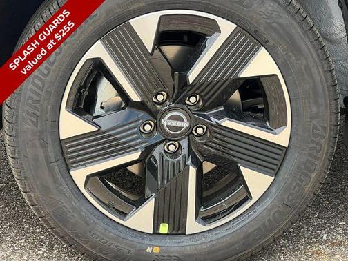 Aspen White/Super Black 2026 Nissan Kicks SV