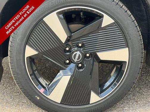 Gun Metallic 2026 Nissan Kicks SR