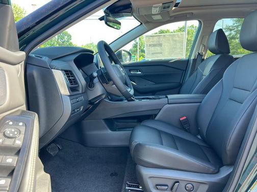 Obsidian Green 2026 Nissan Rogue Dark Armor