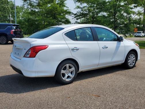 2019 Nissan Versa 1.6 SV