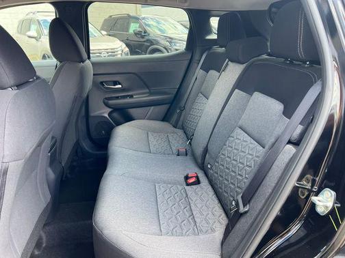 Super Black 2026 Nissan Kicks SV