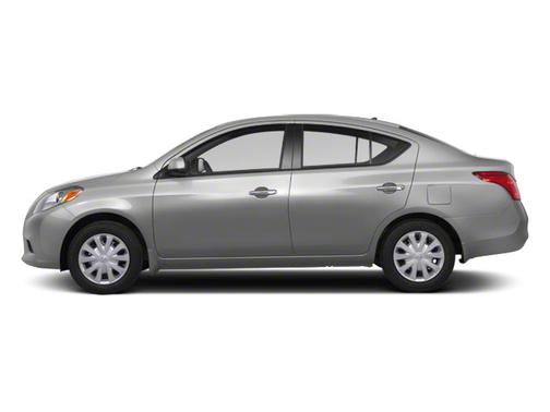 Brilliant Silver Metallic 2013 Nissan Versa 1.6 S