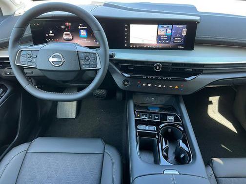 Super Black 2027 Nissan Murano Platinum