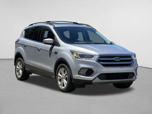 Ingot Silver 2017 Ford Escape SE