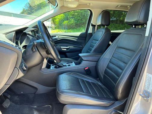 Ingot Silver 2017 Ford Escape SE