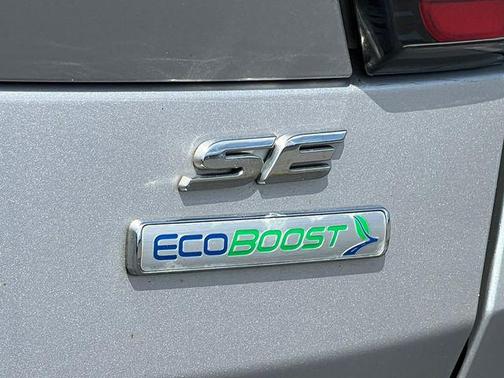 Ingot Silver 2017 Ford Escape SE