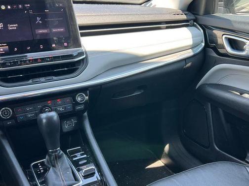 Sting-Gray Clearcoat 2022 Jeep Compass Limited
