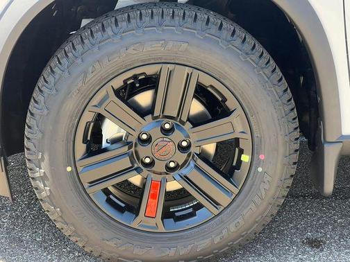 Everest White Pearl Tricoat 2026 Nissan Rogue Rock Creek