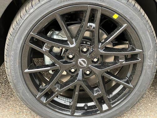 Super Black Clearcoat 2026 Nissan Altima SR AWD