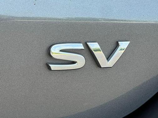 Gun Metallic 2019 Nissan Kicks SV