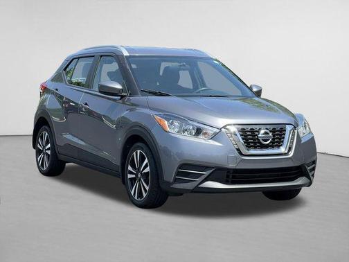 Gun Metallic 2019 Nissan Kicks SV