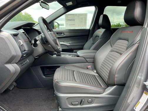 Gun Metallic 2026 Nissan Pathfinder Rock Creek