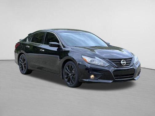 Super Black Clearcoat 2018 Nissan Altima 2.5 SR