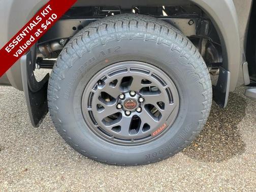 Super Black 2026 Nissan Frontier PRO-4X