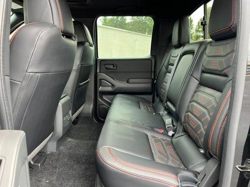 Super Black 2026 Nissan Frontier PRO-4X