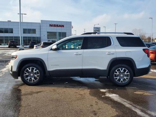 2023 GMC Acadia FWD SLT