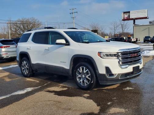 2023 GMC Acadia FWD SLT