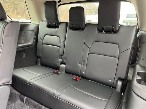 Gun Metallic 2026 Nissan Pathfinder SL