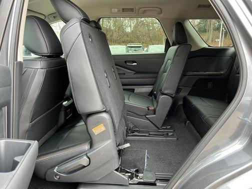 Gun Metallic 2026 Nissan Pathfinder SL