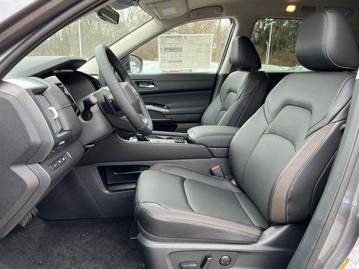 Gun Metallic 2026 Nissan Pathfinder SL