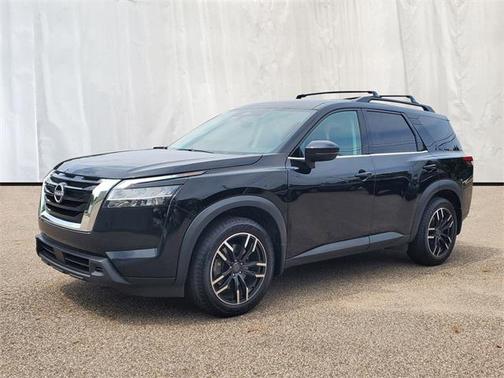 2022 Nissan Pathfinder SV 4WD