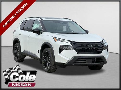 Everest White Pearl Tricoat 2026 Nissan Rogue Dark Armor