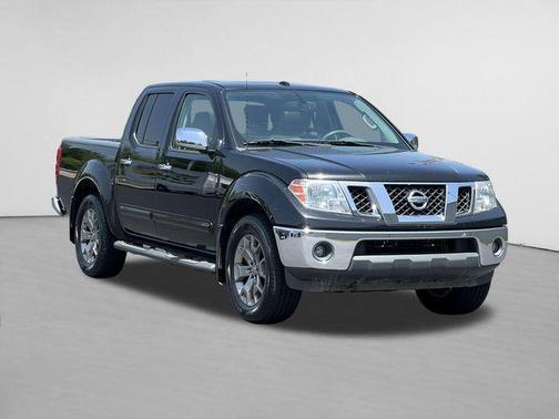 Super Black 2015 Nissan Frontier SL