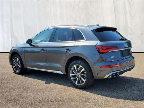 2023 Audi Q5 45 S line Premium Plus
