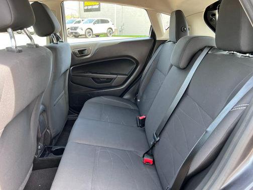 Magnetic 2018 Ford Fiesta SE