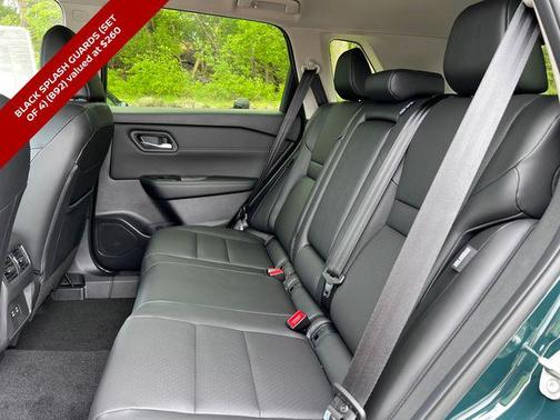 Obsidian Green 2026 Nissan Rogue Dark Armor