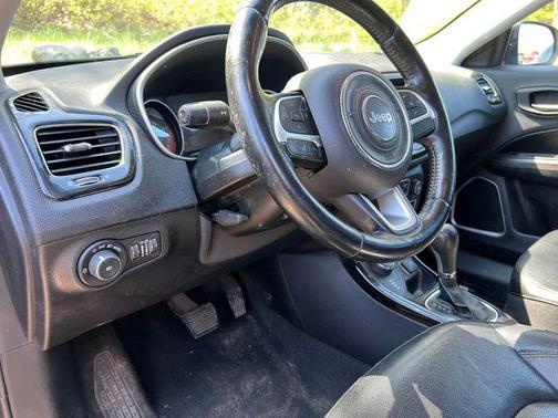 Granite Crystal Metallic Clearcoat 2020 Jeep Compass Limited