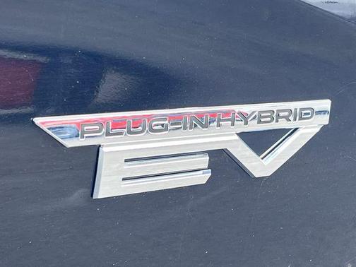 2024 Mitsubishi Outlander PHEV SEL