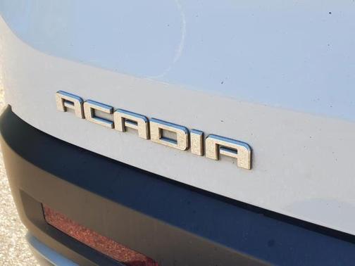 2018 GMC Acadia SLE-2