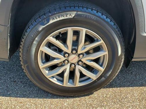 2018 GMC Acadia SLE-2
