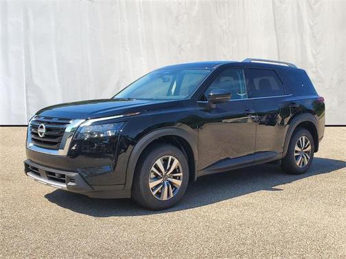 2025 Nissan Pathfinder SL 4WD