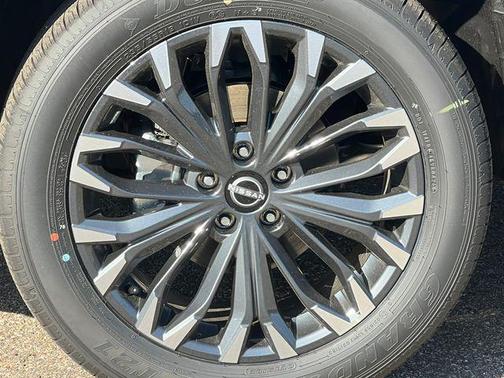 Gun Metallic 2026 Nissan Rogue Platinum