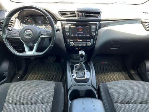 Gun Metallic 2021 Nissan Rogue Sport SV