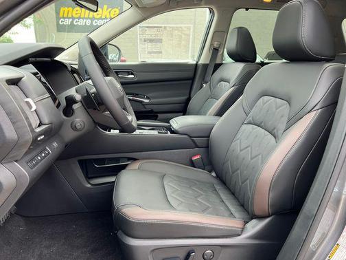 Gun Metallic 2026 Nissan Pathfinder Platinum