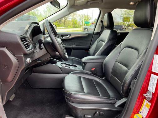 Rapid Red Metallic Tinted Clearcoat 2022 Ford Escape Titanium