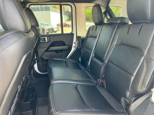 Bright White Clearcoat 2024 Jeep Wrangler 4xe Sahara