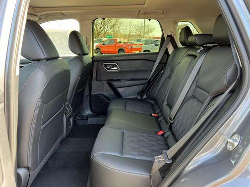 Gun Metallic 2026 Nissan Rogue Platinum